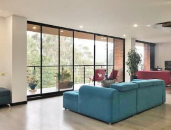 MI PRIMERA VEZ INDEPENDIZANDOME