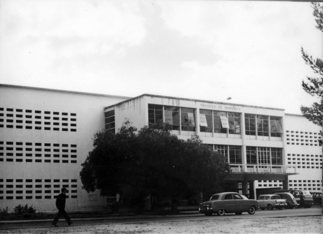 Construcción de la Facultad de Ingeniería y Arquitectura
