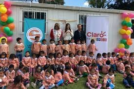 se crean los Jardines Infantiles Nacionales en Colombia.