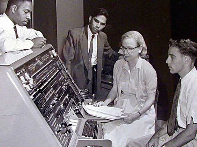 Invento del primer compilador