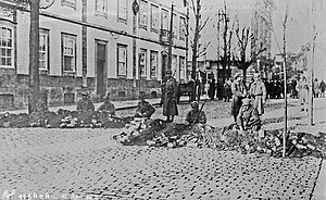 Levantamentos de civis e militares contra a ditadura