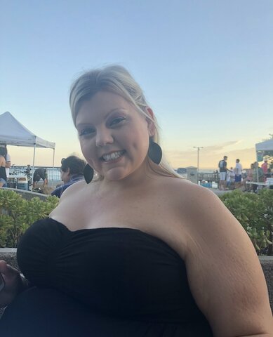 mom moves to las vegas