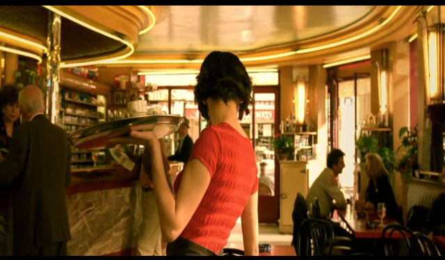 Amelie entra a trabajar a Los dos molinos