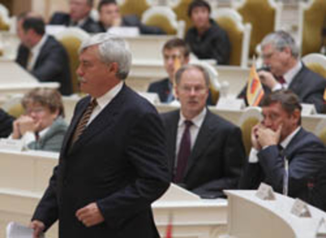 ЗакС утвердил правительство Полтавченко