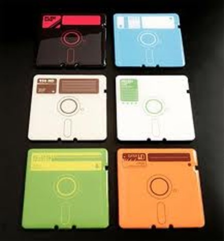 Se introduce el Floppy disck