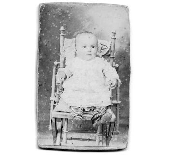 Nasce Francisco de Sousa