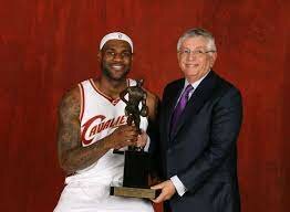 Primer MVP de LeBron