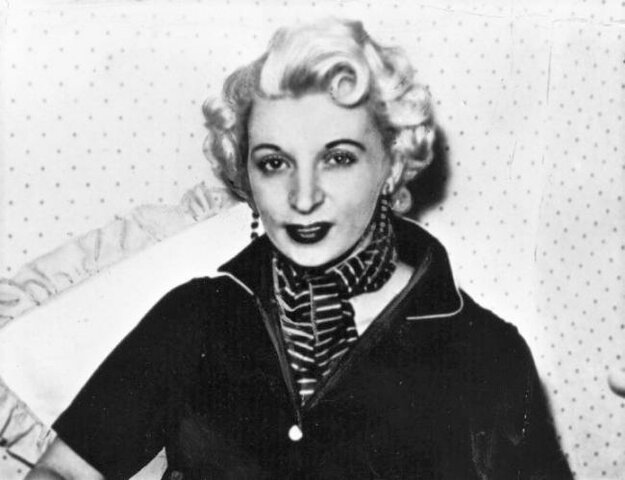 Last woman is hung in Britain