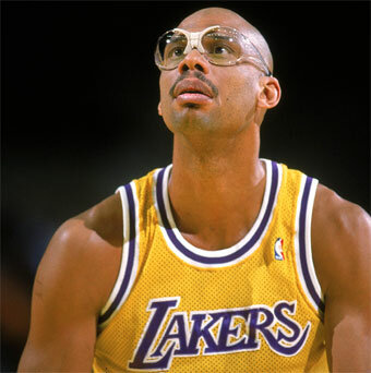 Kareem Abdul Jabbar llega a Los Ángeles lakers