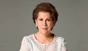 El presidente George Bush nombra a la primera mujer y primera hispana, Antonia C. Novello, para ocupar el puesto de Cirujano General de Estados Unidos.