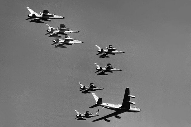 Desembarco primeras unidades de combate en Da Nang. Operación Rolling Thunder