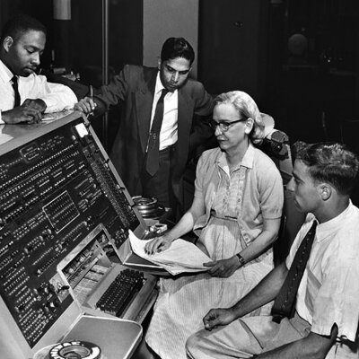 Timeline: Grace Hopper
