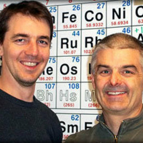 Jonathan Bergman y Aaron Sams	"Método de Aula Invertida"