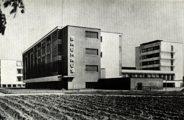 BAUHAUS DE DESSAU