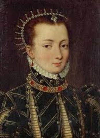 Anna Boleyn comes into scene