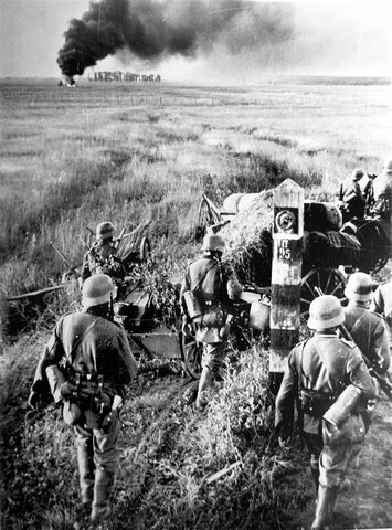 Alemania invade Unión Soviética (operación Barbarroja)