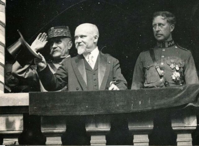 Раймон Пуанкаре посещает Россию