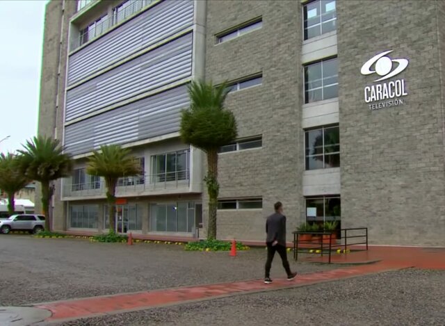 CARACOL TELEVISION COMO ASISTENTE DE ESCENOGRAFIAS