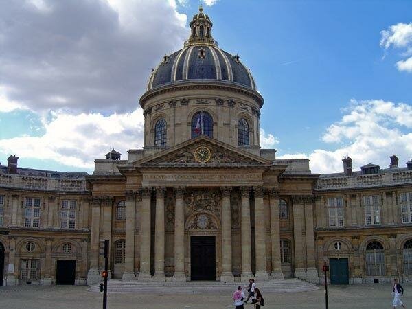 Création de l’Académie française.