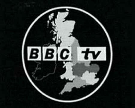 Primeras emisiones públicas.