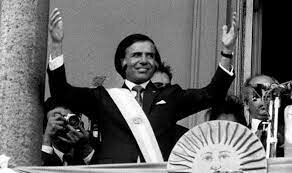 Electo presidente Carlos Saúl Menem