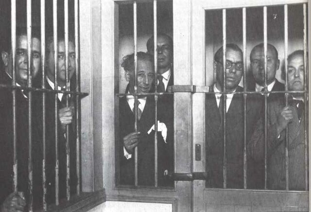 Fets d’octubre. Suspensió de l’Estatut d’Autonomia i empresonament de Lluís Companys