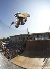 Tony Hawk invents and executes the 900