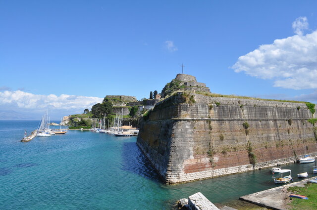 Α΄ Αντίσταση των τειχών στους Οθωμανούς