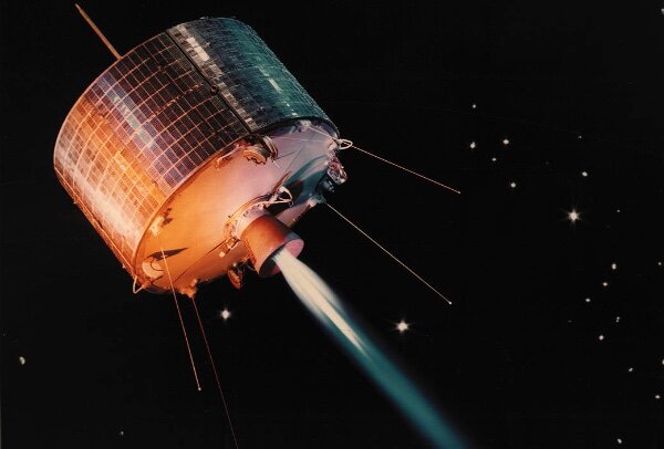 Nombre del primer satélite de órbita geoestacionaria