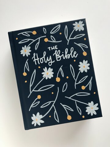 I'm talking to a big book (+3)