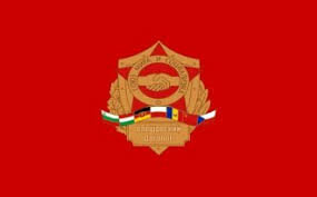 Firma del Pacto de Varsovia entre los países del bloque socialista.