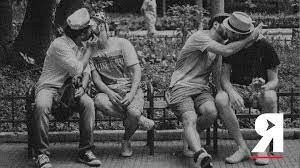 Primera publicación gay.