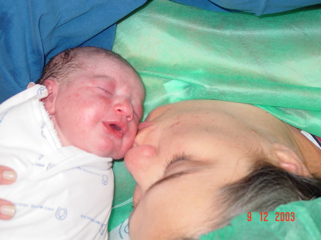 minha irmã nasceu!!!- Thais