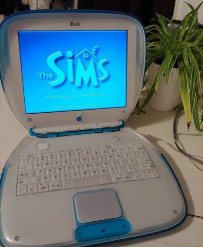 The Clamshell iBook G3
