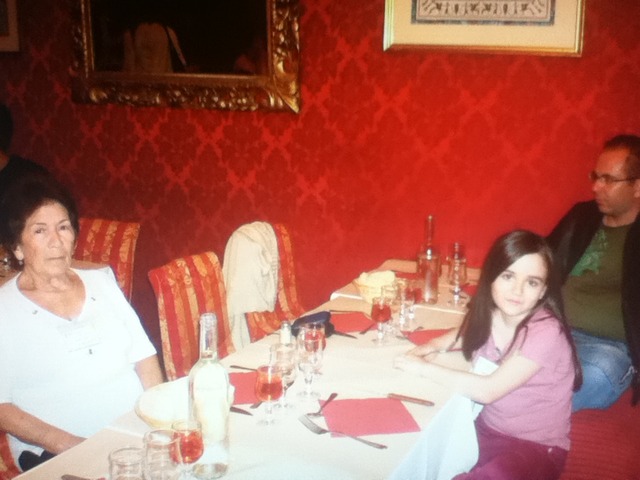 Gaby jantou pela primeira vez na FRança