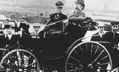 Aparece El Primer Automóvil