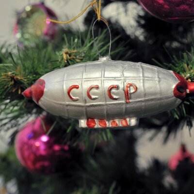 Timeline: История советской елочной игрушки