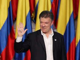 JUAN MANUEL SANTOS FUE ELEGIDO PRESIDENTE DE COLOMBIA POR 2 VEZ