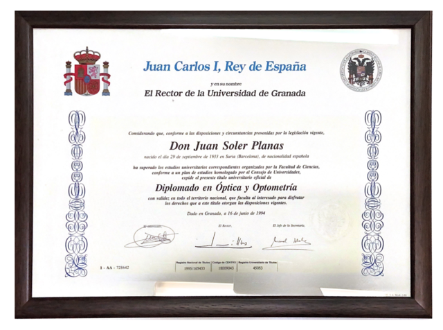 Títol d'òptica i optomteria