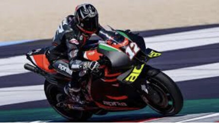 MAVERICK VIÑALES ES CANVIA D’ESCUDERÍA