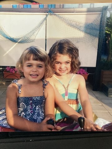 La meva primera ciguda de dent, a la mateixa hora que la meva germana.