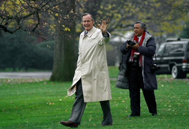 bush leaves white house