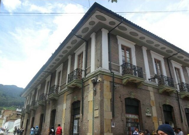 Edificio de los Ferrocarriles Nacionales