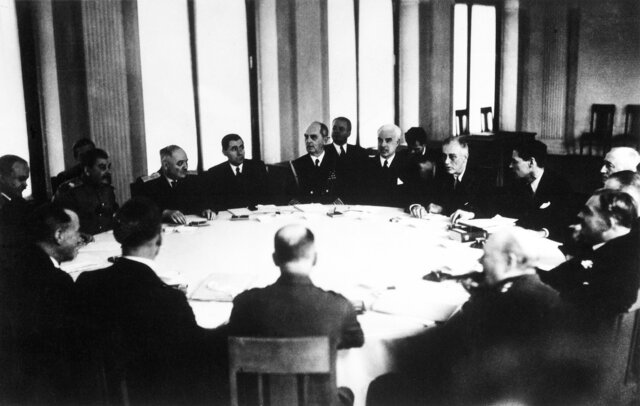 CONFERÈNCIA DE YALTA