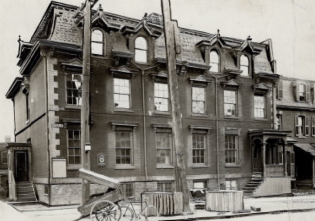 Settlement Houses Movement in Canada