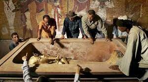 Rinvenimento tomba di Tutankhamon