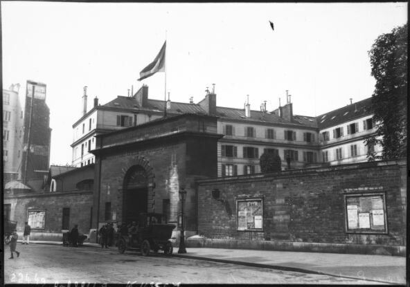 Retraite des Enseignants de L'institut de la Rue St Jacques à Paris