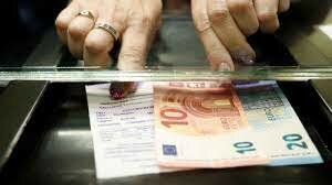 Maastricht treaty (EU is created and gets new powers) Future creation of common currency