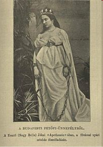 Nagy Bella, 20 éves