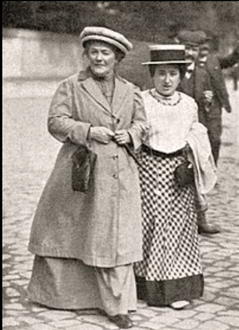 Fundación de la conferencia internacional de mujeres